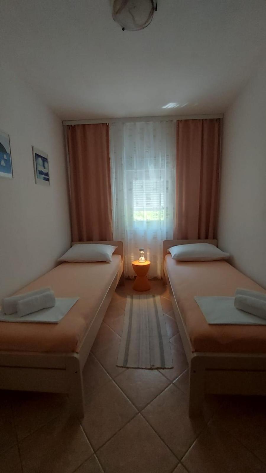 Apartmani Presecki 파그 외부 사진